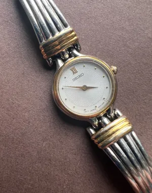 Ladies Seiko Wristwatch Two Tone Gold Tone Bracelet Style Vintage thumbnail 1