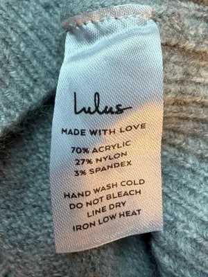 NWT LULUS Women’s Casually Elevated Cutout Surplice Long Sleeve Sweater Size M thumbnail 6