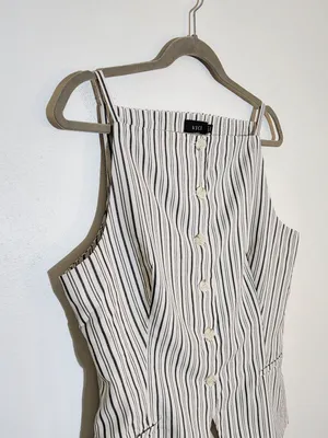 VICI Black and White Stripe Button Down Sleeveless Vest Style Top Sz Large NWOT thumbnail 4