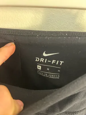Nike Black High-Waisted Leggings thumbnail 4