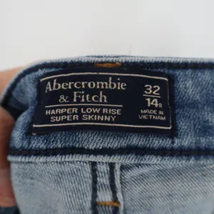 Abercrombie & Fitch Harper Low Rise Super Skinny Jeans Womens 32/14R Blue Denim thumbnail 3