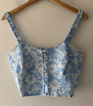 NEW!! Zara Blue and White Adorable Floral‎ Crop Top thumbnail 1