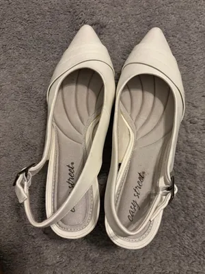 Easy Street Open Back Ladies Shoes, Size 11M thumbnail 1