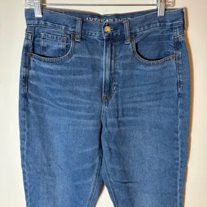 American Eagle Mom‎ Jeans Size 6 High Rise thumbnail 2