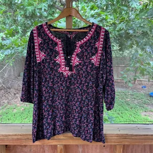 Lucky Brand Women's Black & Pink Floral Embroidered Boho Top Size 2X thumbnail 4