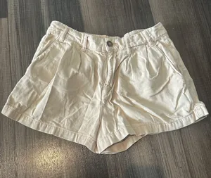 Women’s Free People Cream Khaki Shorts thumbnail 1