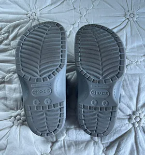 Gray crocs thumbnail 3