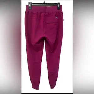 NWT Figs Cambridge Slim Jogger Scrub Pants - Dark Magenta slim Pettit XXS thumbnail 2