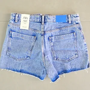 ZARA NWT! High Rise Light Blue Shorts thumbnail 2