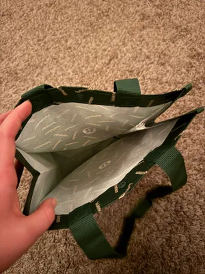 Lululemon Reusable Christmas Bag Edition Green thumbnail 3