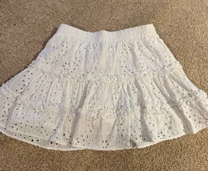 White Mini Skirt Lilly Pulitzer Eyelet thumbnail 1