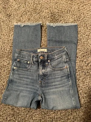 Madewell Straight Jeans Petite thumbnail 3