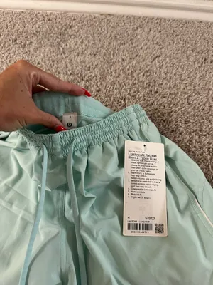 Lululemon Shorts 3" thumbnail 2