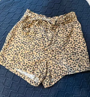 Aerie Cheetah Shorts Paper Bag thumbnail 1