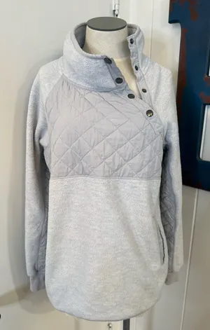 Abercrombie & Fitch GraySherpa Pullover with snap closure Sz S thumbnail 1