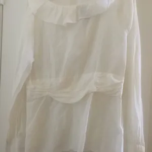 FINAL MARKDOWN LOVELY ladies blouse large White thumbnail 5