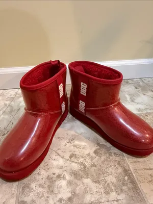 Women’s UGG Classic Clear Mini Waterproof Boots thumbnail 2