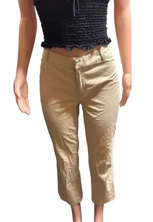 Banana Republic mid rise Tan Capri pants size 4/S Pre owned tan capri cropped pants with belt loops, two back pockets zipper, and hook closure. Dressy business, casual, stretchy slim straight trousers thumbnail 3