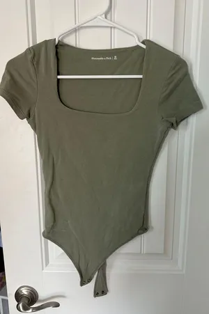Green Abercrombie Bodysuit Size XS thumbnail 1