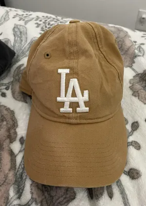 Hat LA thumbnail 1