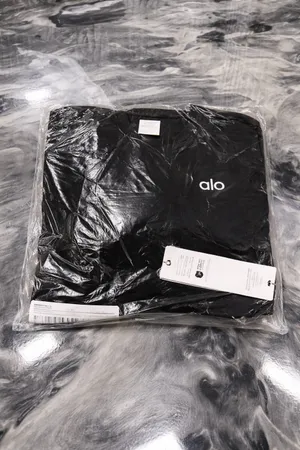 Alo Yoga Accolade Pullover Crewneck black brand new  thumbnail 2