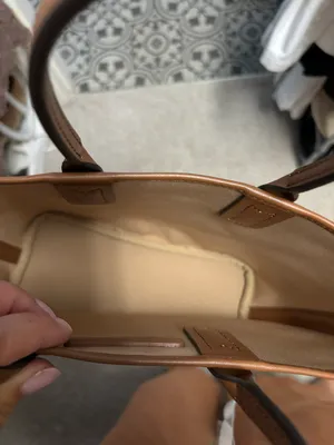 Michael Kors Small Purse thumbnail 2
