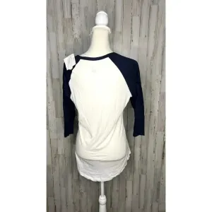NWT‎ Women's New York Yankees 3/4 Sleeve Raglan T-Shirt White/Blue Medium thumbnail 4