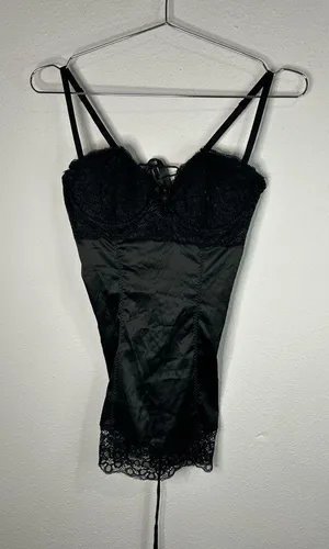 Seductions by Frederick’s of Hollywood Black Lace Corset Bustier Top Size M thumbnail 1