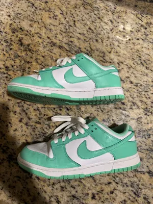 Nike Dunk Low Sneakers Green Glow thumbnail 2