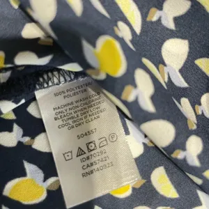 LOFT Women's Black, White, Yellow Lemon Print Flutter Cap sleeve top--Sz Med thumbnail 9