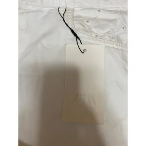 NEW Zara Women's White Eyelet Embroidery High Waisted Wide Leg Denim Shorts 10 thumbnail 5
