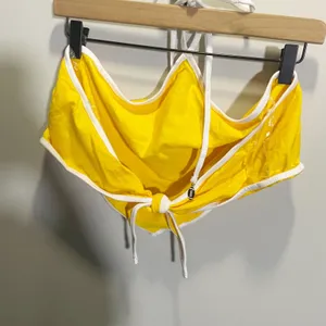Wild Fable Yellow Handkerchief‎ Halter Top White Ringer Trim Small Sporty Retro thumbnail 4