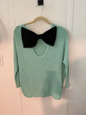 Moa Moa Mint Green Lightweight Knit Scoop Neck Top with Bow Back thumbnail 2
