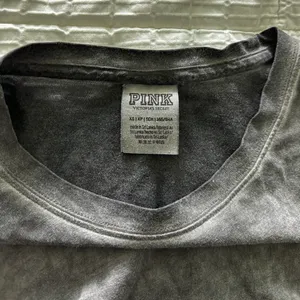 PINK Victoria’s Secret Gray Long Sleeve thumbnail 3