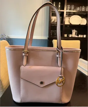 Michael Kors Purse thumbnail 1