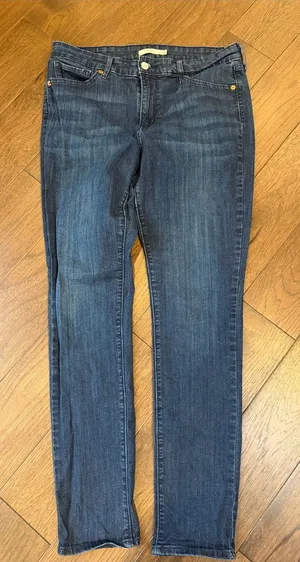 Levi’s 711 Skinny Mid Rise Jeans | Dark Wash Blue | Size 32 - C73-022 thumbnail 1