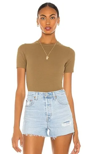 ✨ HP✨Ribcage Short in Tango Pulse Shorts
LEVI'S✨ thumbnail 1