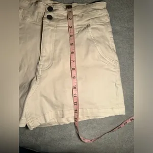 KUT from the Kloth Jane high rise short white size 8 thumbnail 5