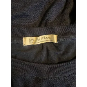 Free People We The Free Navy Blue Cropped Sweater Small‎ thumbnail 2