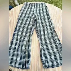 Faithful the Brand Plaid Pants Size 4 Brown Retro Y2K Wide Leg‎ thumbnail 2