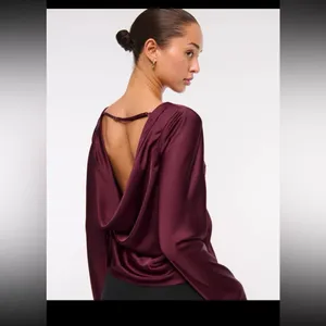 Abercrombie & Fitch Women's long sleeve satin Cowl-back top M thumbnail 3