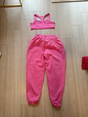 Nike pink matching sweatpants and bra thumbnail 4