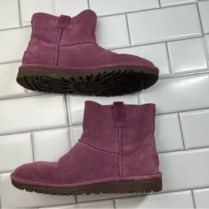UGG Unlined Classic Mini PURPLE Treadlite BOOTS‎ thumbnail 2