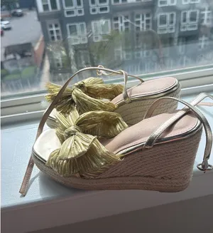 Platform Heels Gold Size 8.5 thumbnail 5