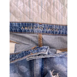 American eagle Women's High Waisted Denim Shorts Size 14 thumbnail 5