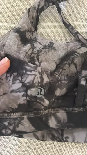 Lululemon sports bra  thumbnail 5