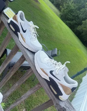 Women’s Air Max Nike Sneakers thumbnail 1