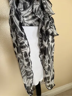 B. Smart Vintage Y2K Floral Midi Dress Size 4 Asymmetrical Ruffle Black White thumbnail 4