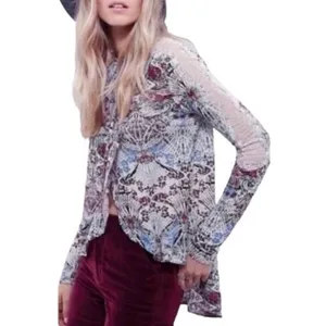 ✨FREE PEOPLE: New World Snow Lace Split Fly Away Top✨ thumbnail 5