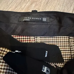 Zara Woman Mini Skirt Wool Tweed Plaid Style‎ Size XS Academia Core thumbnail 3